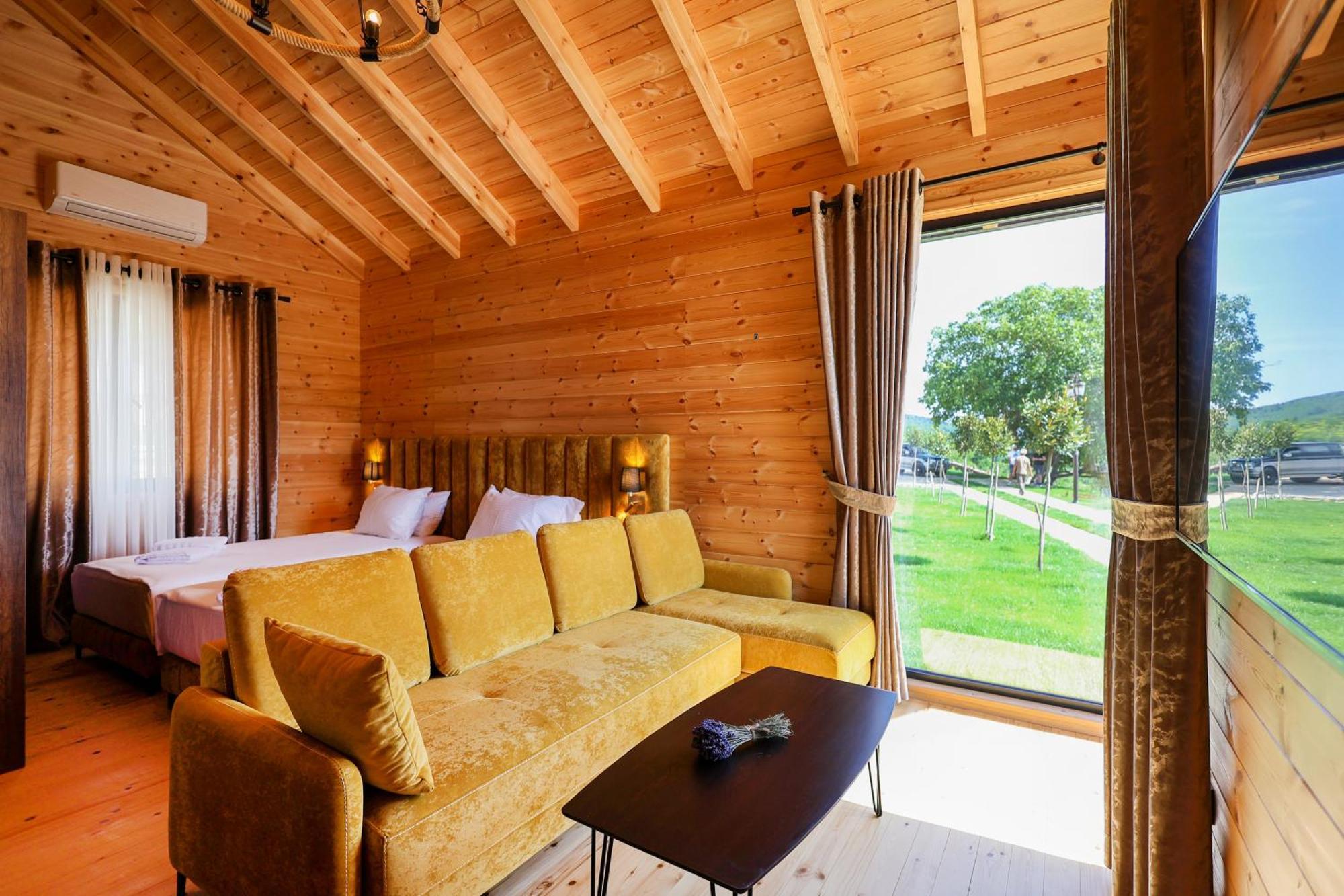 Hotel Bujtina Kapinova Berat Exteriér fotografie
