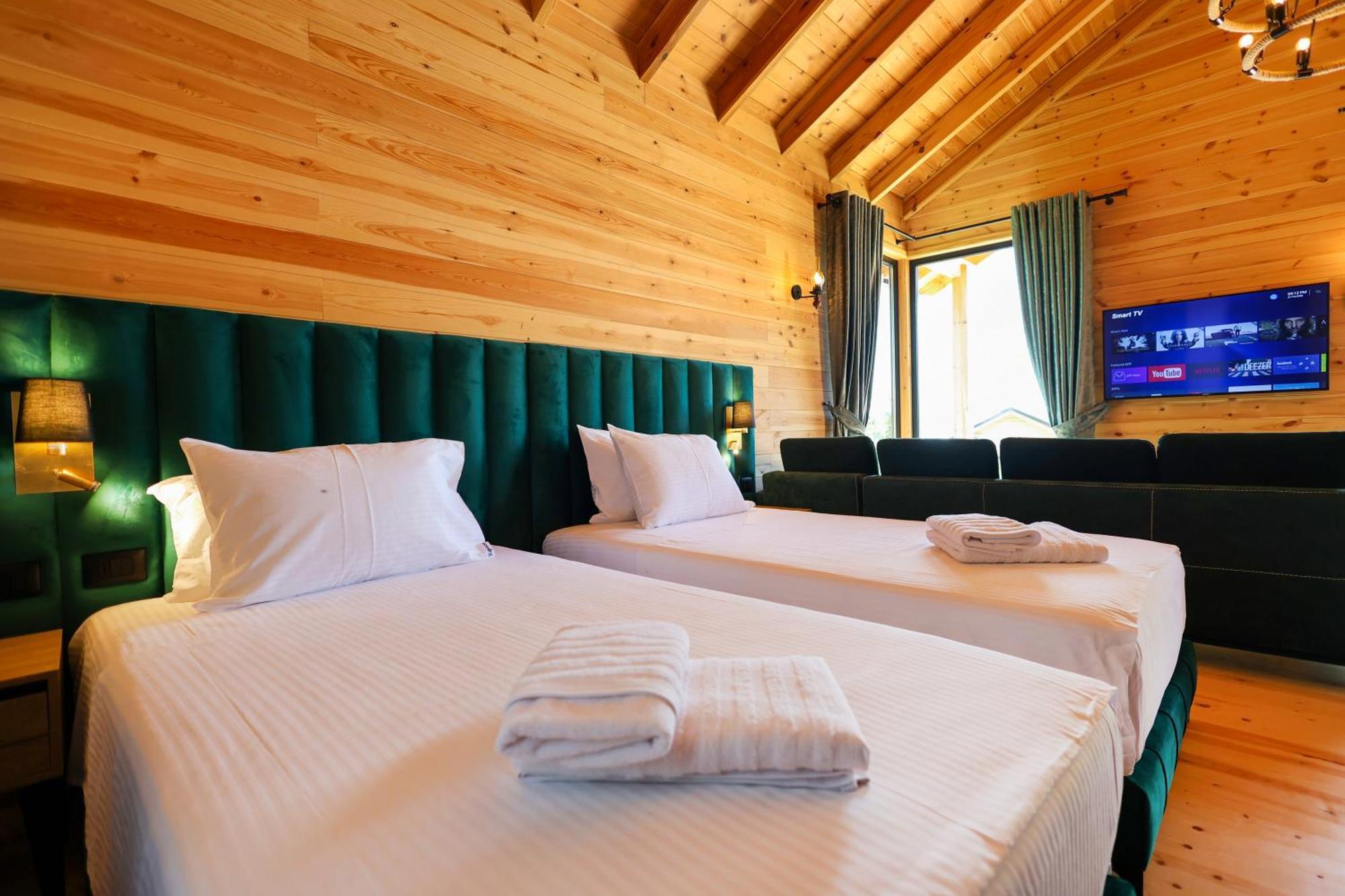 Hotel Bujtina Kapinova Berat Exteriér fotografie