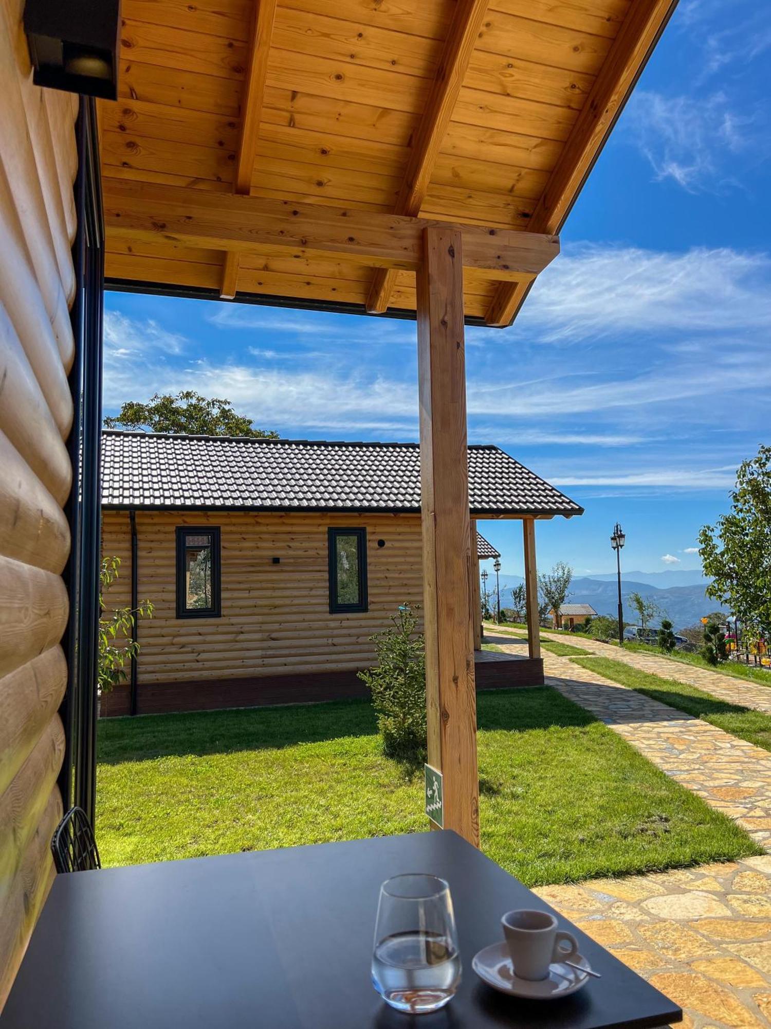 Hotel Bujtina Kapinova Berat Exteriér fotografie